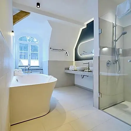 호텔 Sonnenresort Ettershaus 4*