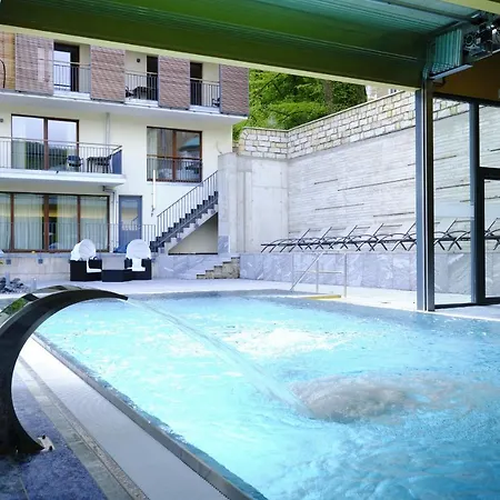 Sonnenresort Ettershaus Hotell 4*