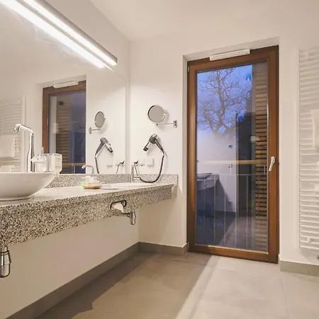 Sonnenresort Ettershaus Hotell 4*